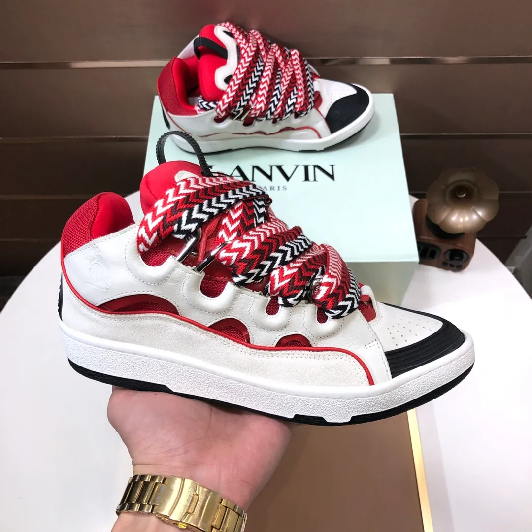 Men's men's shoes💰820💰[LANVIN] The latest lace-up fashionable casual couple sneakers, high-quality CLAY couple series‼ ️ The latest trendy products of the season 🌈Many bloggers have planted grass and purchased the original open-mold customization. The upper and outsole are sewn with mark threads without edge sealing. A variety of material splicing combination design. Very versatile for fashionable and casual wear. Comfortable on the feet. Self-recommended. Upper cowhide + cow suede + breathable mesh lining. Foot-padding cowhide. Exclusive original open-mold clear logo rubber outsole ⚠️Couple standard size 36-40 for women and 38-44 for men.